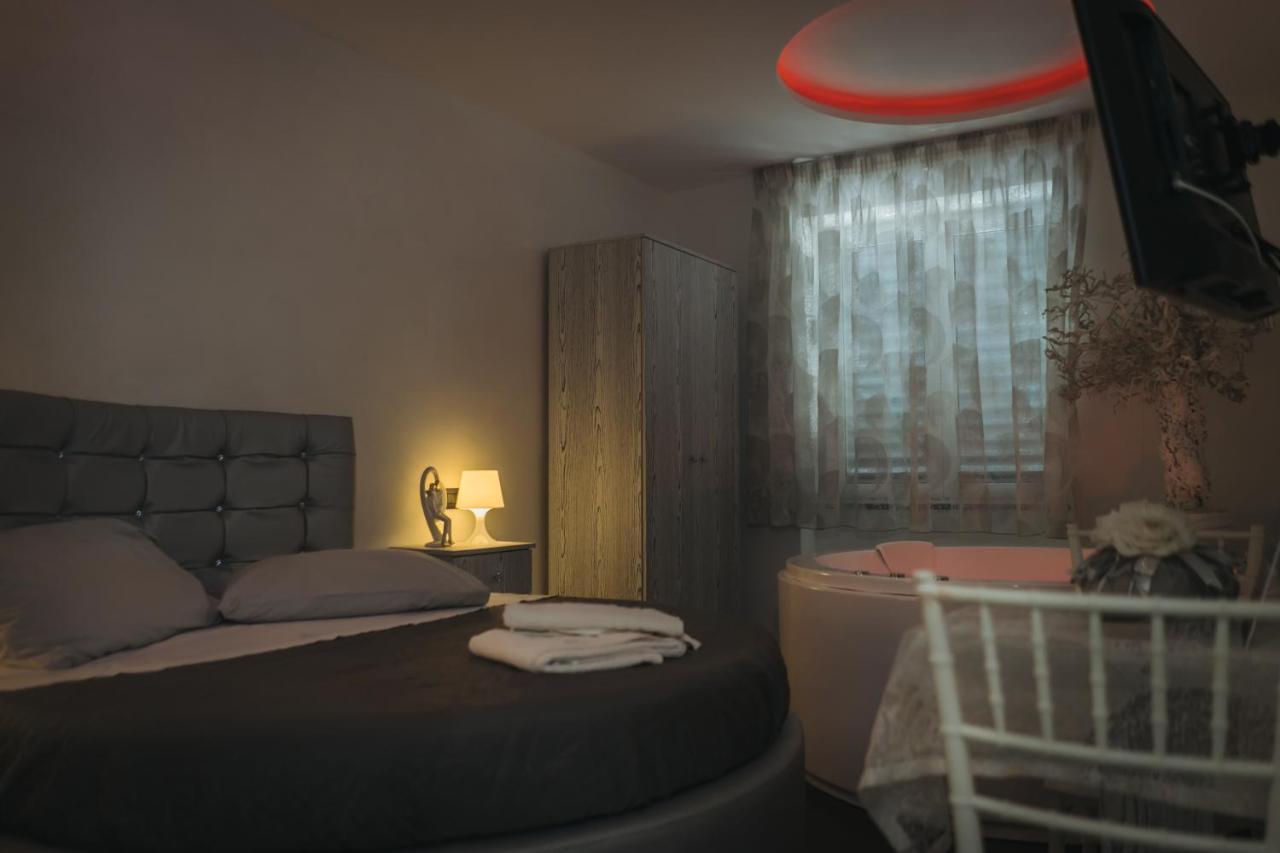 Dl Luxury B&B Nápoles Quarto foto